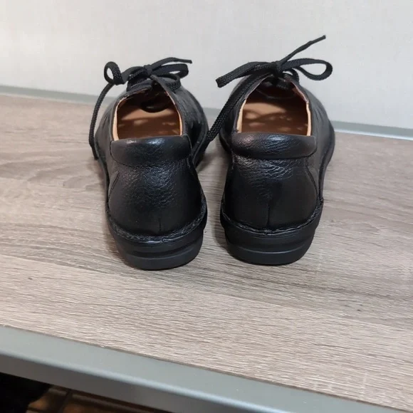 Clif Black Leather Lace Up Flats with Decorative Cutouts EU 36 - Picture 6 of 7